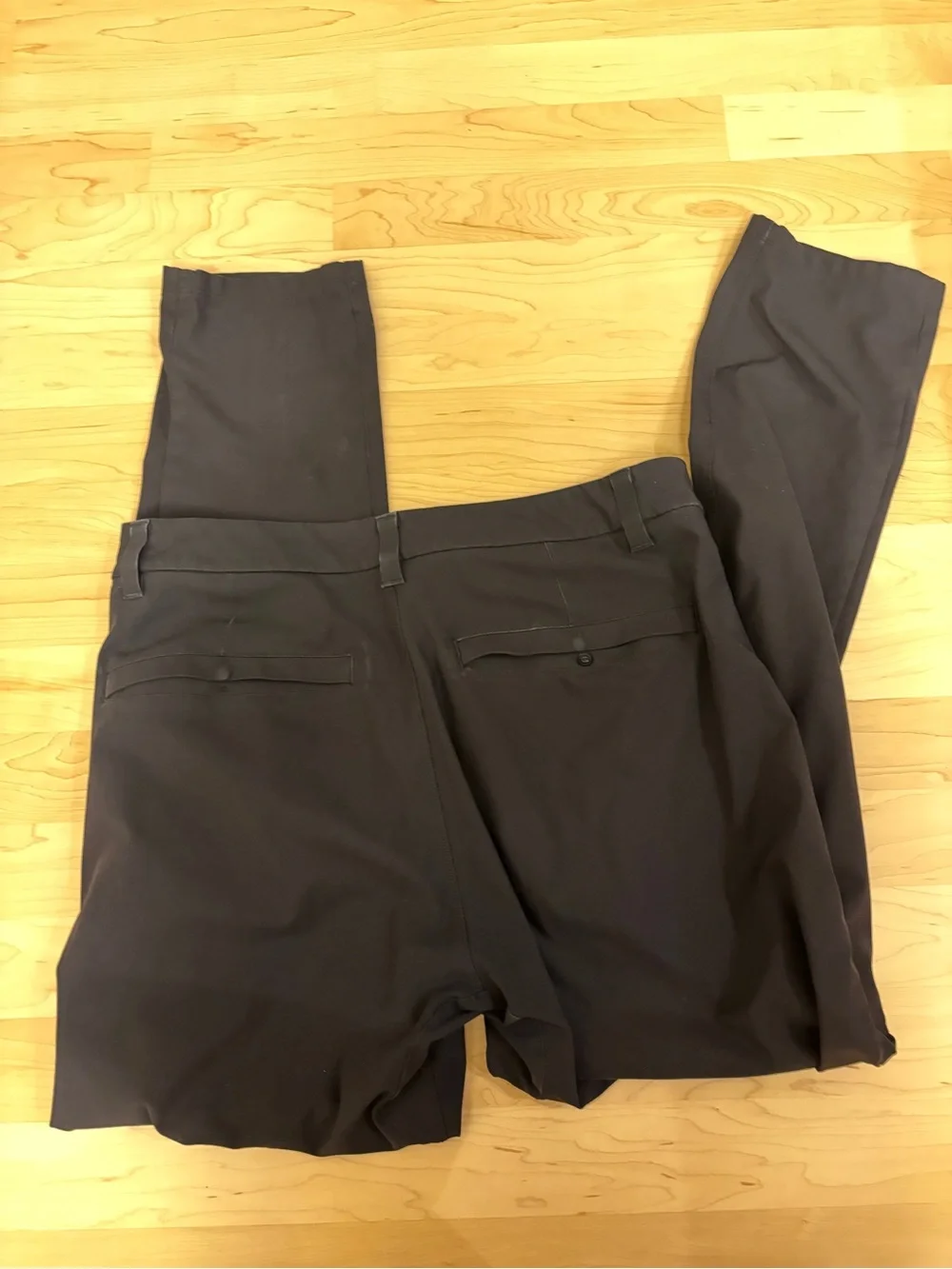 Men’s black lululemon pants